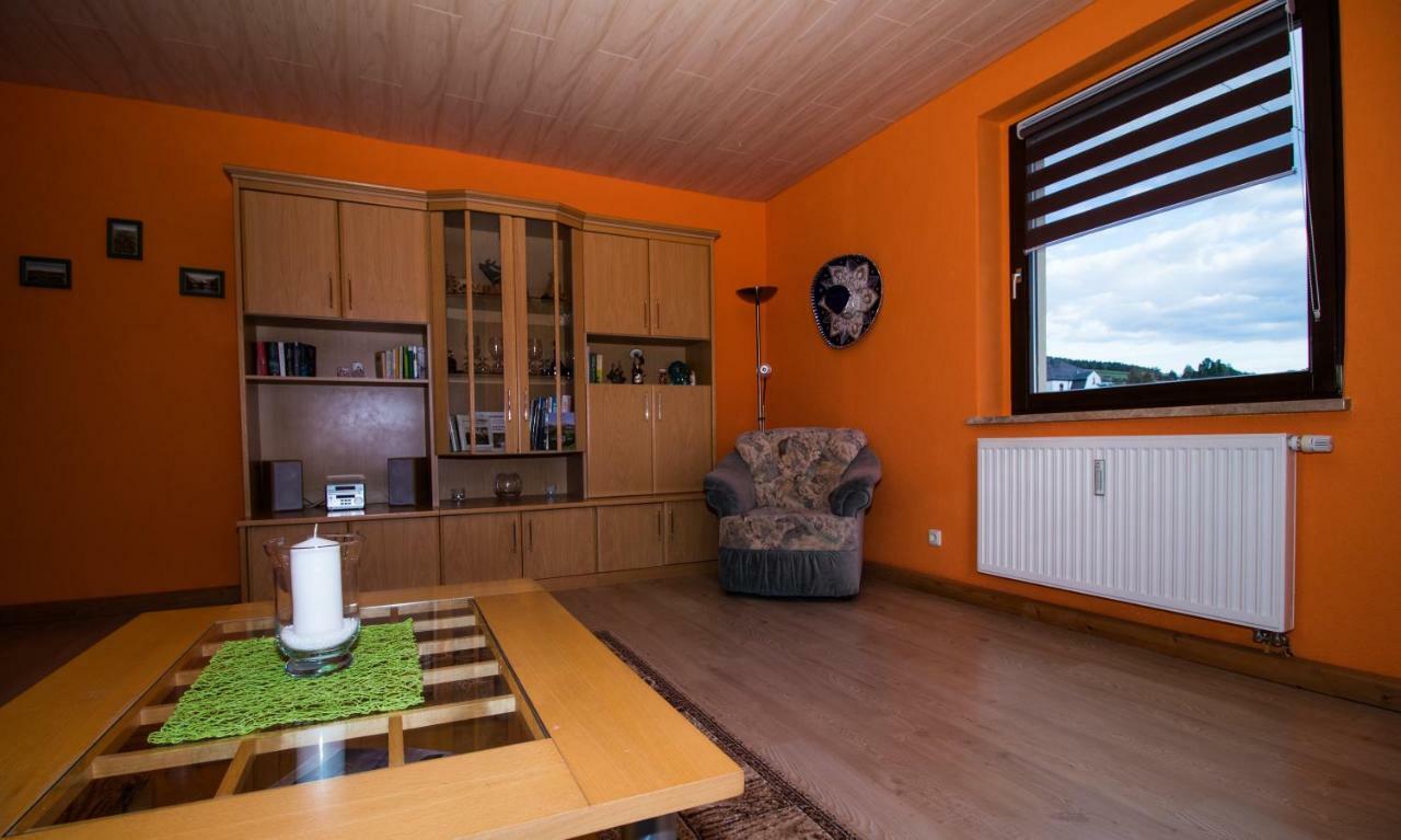 Am Balkon Des Erzgebirges Apartment Bernsbach Exterior photo